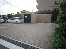 グランシャリオ 駐車場