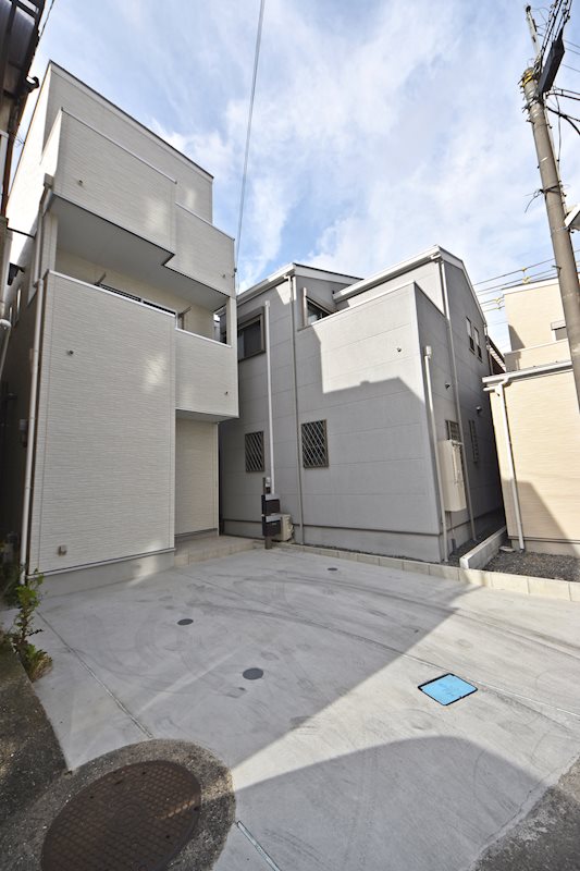 久宝園1丁目戸建（３LDK）※ 駐車場