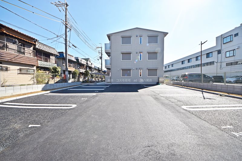 ボースウィングス竹渕東 駐車場
